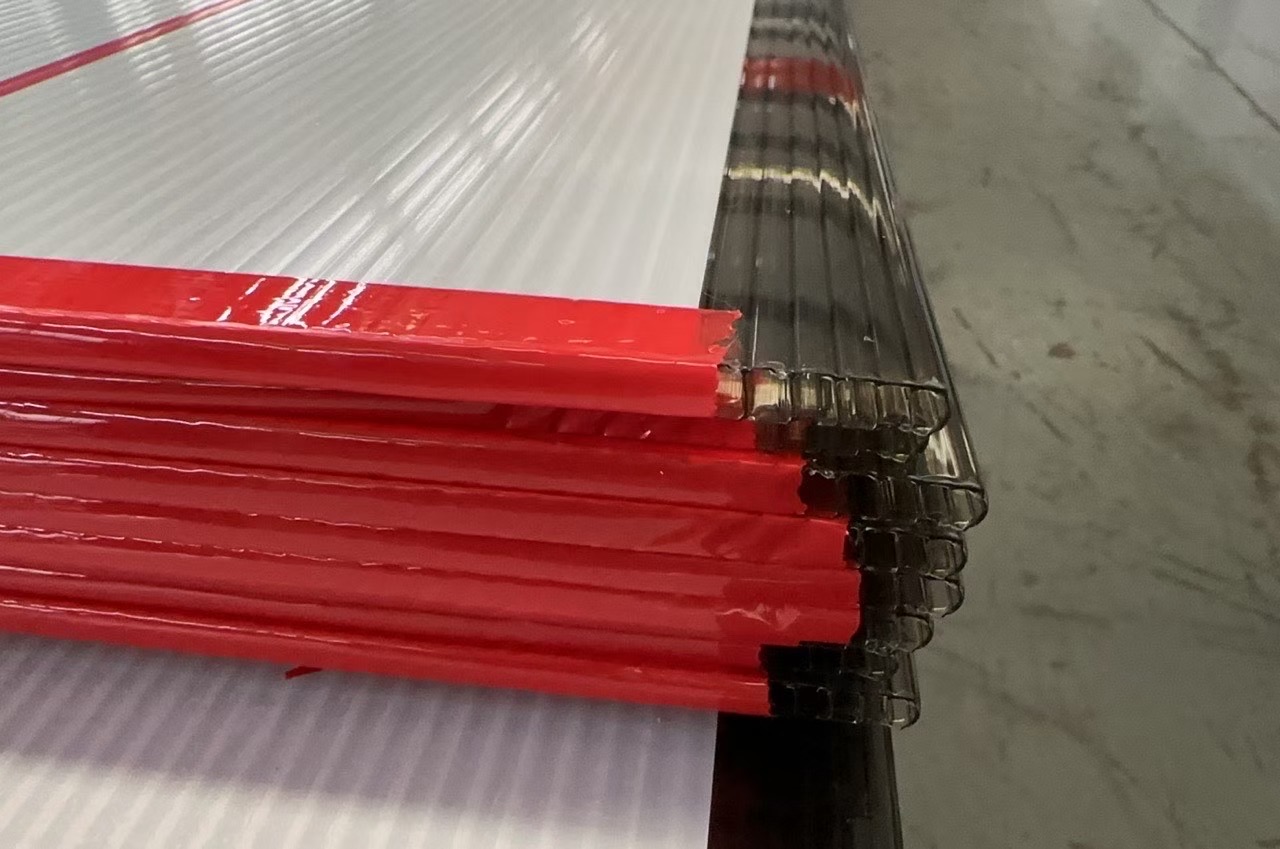 Placa oca Jwell PC/em forma de U/máquina extrusora de placa bloqueada em U Máquina extrusora de placa oca de plástico