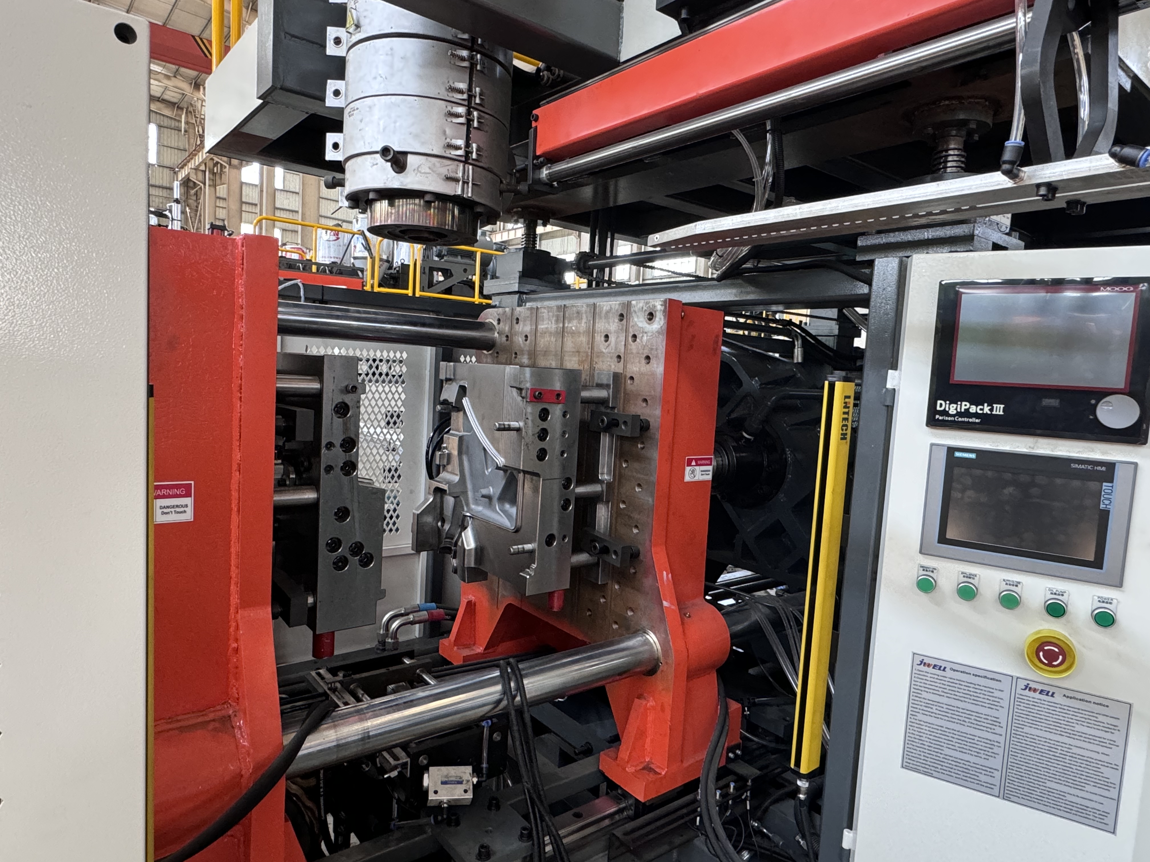 Máquina de moldagem por sopro 30L para pirâmide rodoviária