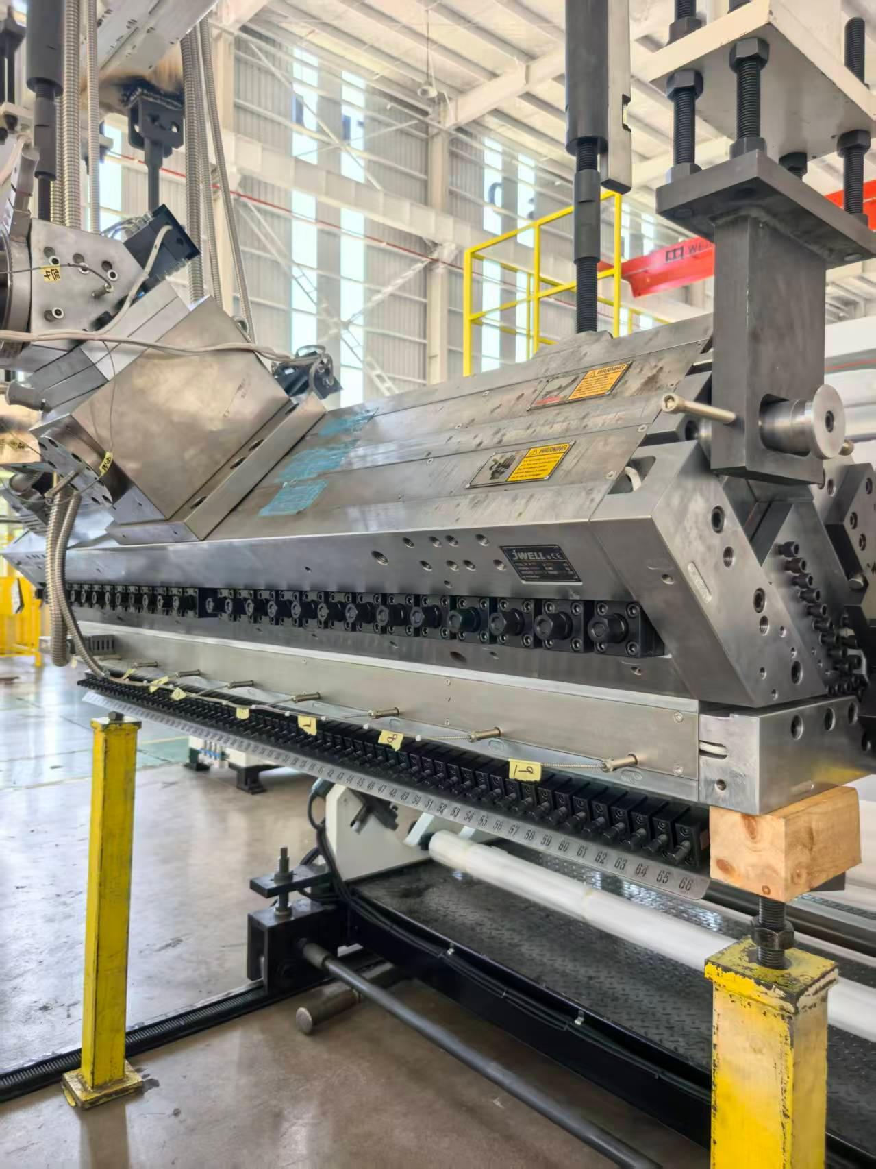 Linha de máquinas de extrusão de almofada de isolamento acústico automotivo | Linha composta JWELL PE EVA POE